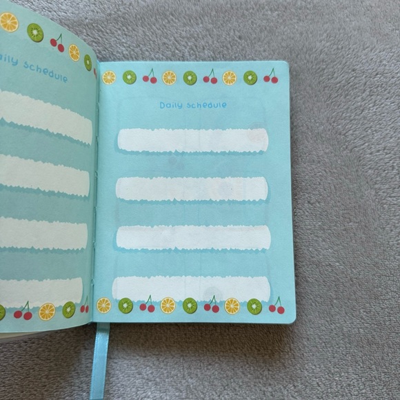 Miniso Sanrio Cinnamoroll Notebook - Picture 8 of 16